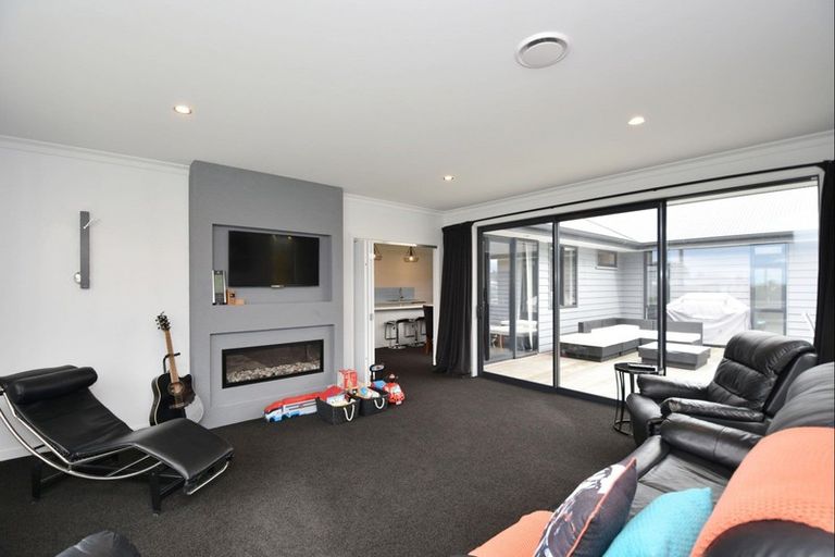 Photo of property in 6 Marama Avenue South, Otatara, Invercargill, 9879