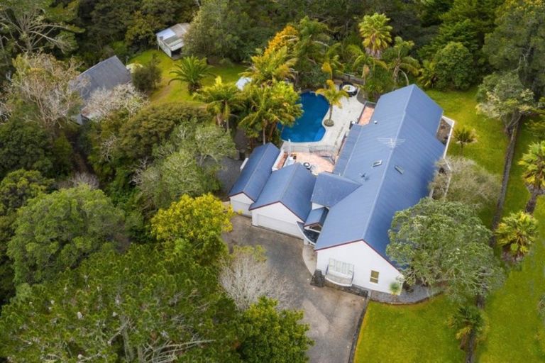 Photo of property in 132 Lonely Track Road, Redvale, Auckland, 0632