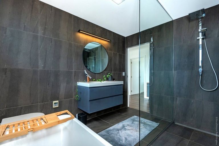 Photo of property in 150 Beach Road, North New Brighton, Christchurch, 8083