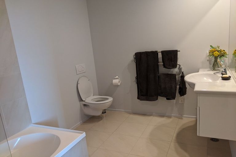 Photo of property in 12/72b Devonport Road, Tauranga, 3110