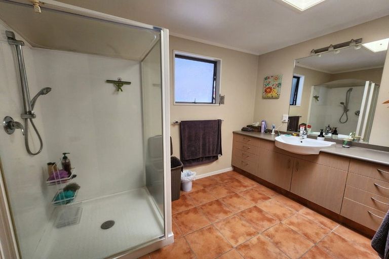 Photo of property in 15a Solway Street, Levin, 5510