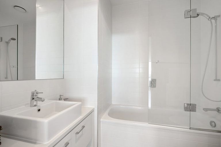 Photo of property in Sentinel Apartments, 504/3 Northcroft Street, Takapuna, Auckland, 0622