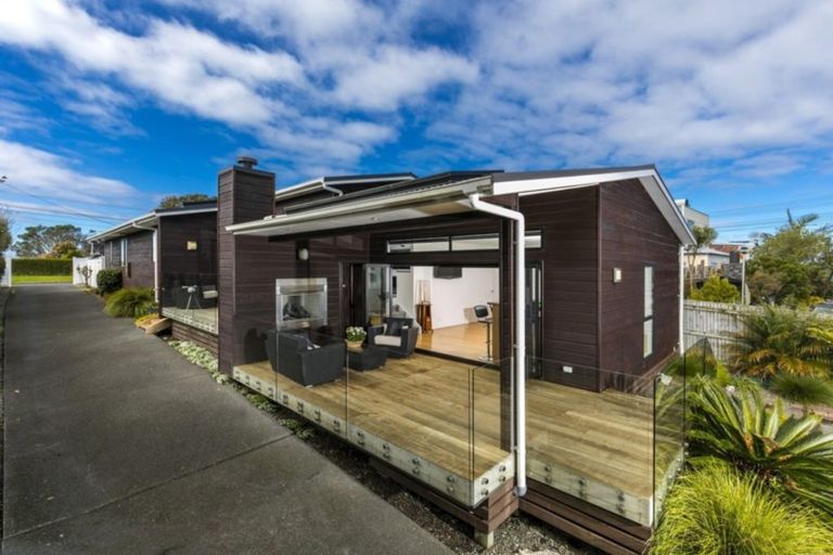 Photo of property in 151 Arran Road, Browns Bay, Auckland, 0630