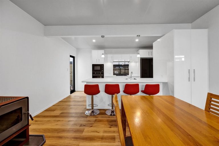 Photo of property in 70a Argyle Street, Hawera, 4610