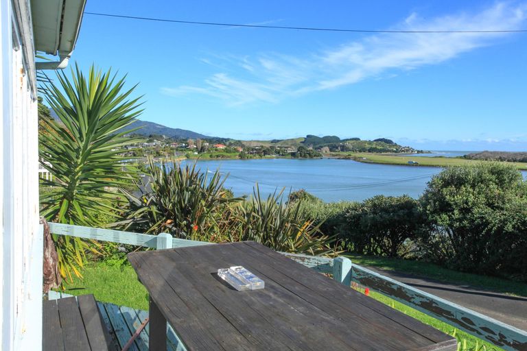Photo of property in 26 Wainui Road, Raglan, 3225