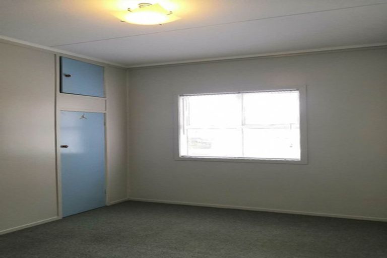 Photo of property in 33 Wairau Avenue, Avondale, Auckland, 1026