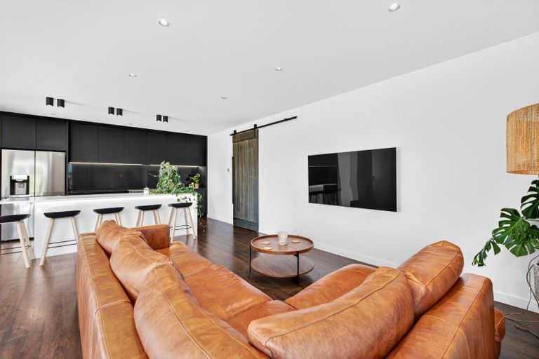 Photo of property in 11 Whangaehu Place, Te Awa, Napier, 4110