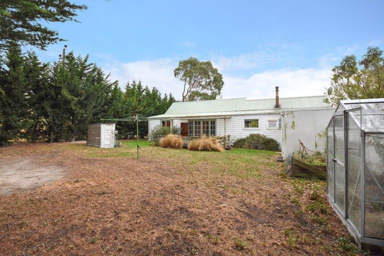 Photo of property in 369 Maungatua Road, Woodside, Outram, 9073