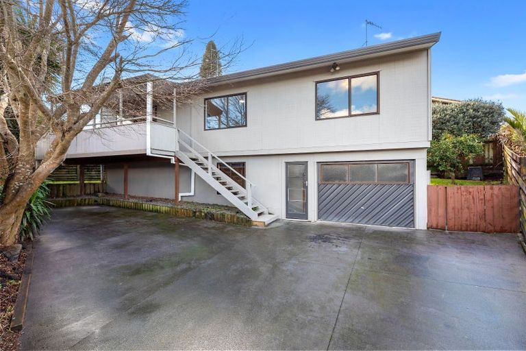 Photo of property in 14a Pokapu Place, Bethlehem, Tauranga, 3110