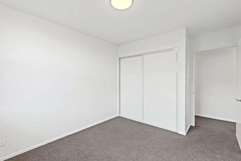 Photo of property in 28 Chatsworth Avenue, Rangiora, 7400