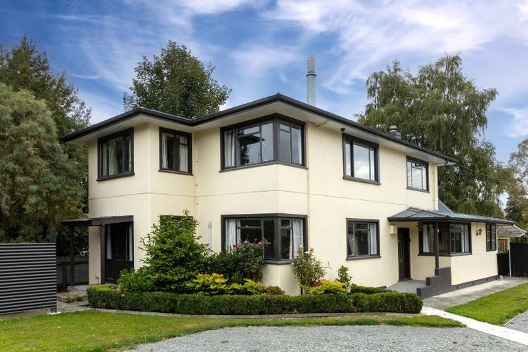 Photo of property in 128 Talbot Street, Geraldine, 7930