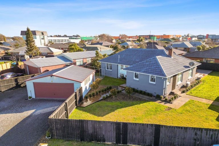 Photo of property in 9 Oakhampton Street, Hornby, Christchurch, 8042
