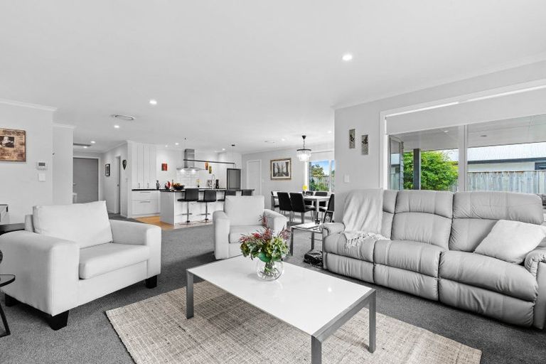 Photo of property in 4 Warrington Court, Carterton, 5713