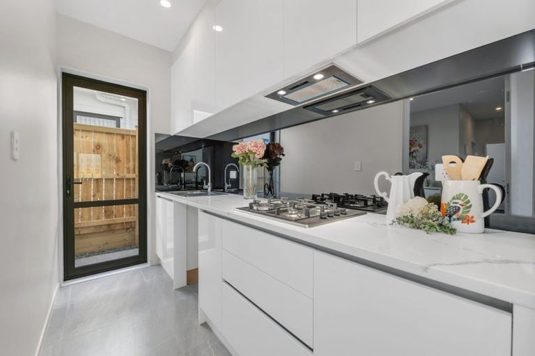 Photo of property in 54 Drumbuoy Drive, Flat Bush, Auckland, 2019