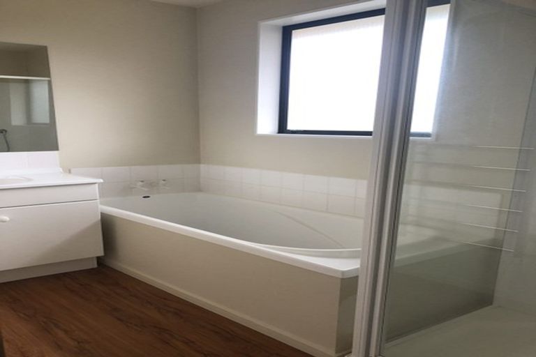 Photo of property in 32 Shelley Street, Rolleston, 7614