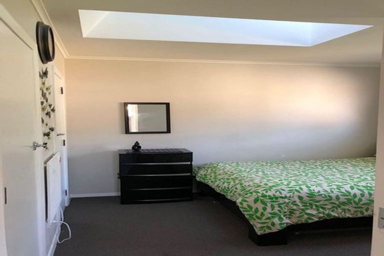 Photo of property in 2/5 Hinemoa Street, Waiwhetu, Lower Hutt, 5010