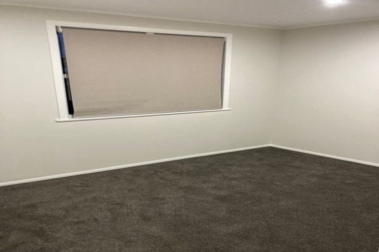 Photo of property in 18 Resolute Way, Papakura, 2110