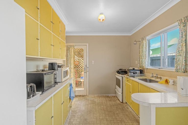 Photo of property in 12 Parker Avenue, Levin, 5510