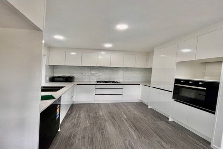 Photo of property in 1/42 Pomaria Road, Henderson, Auckland, 0610