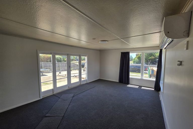 Photo of property in 30 Paddington Street, Northcote, Christchurch, 8052