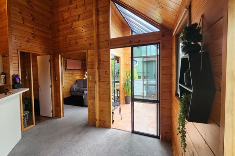 Photo of property in 2/32 Aotea Terrace, Huntsbury, Christchurch, 8022