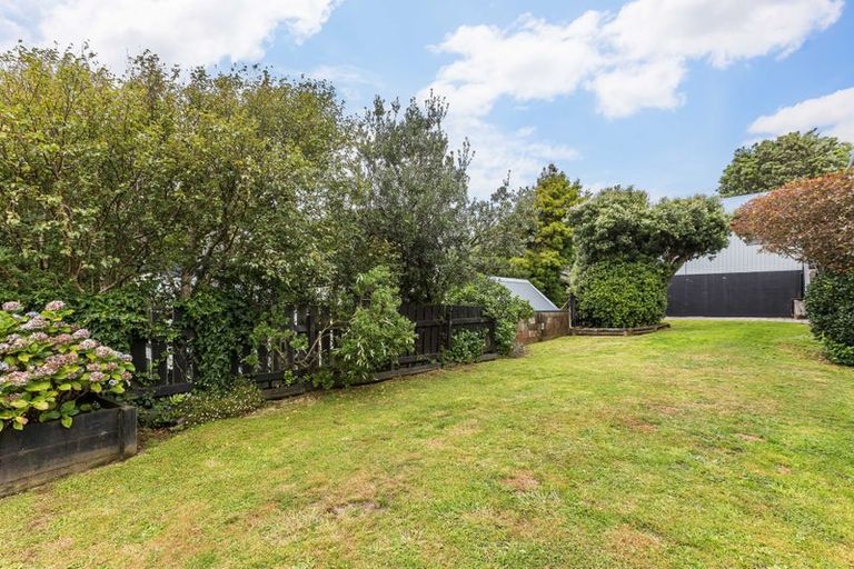 Photo of property in 55 Kahu Road, Paremata, Porirua, 5024