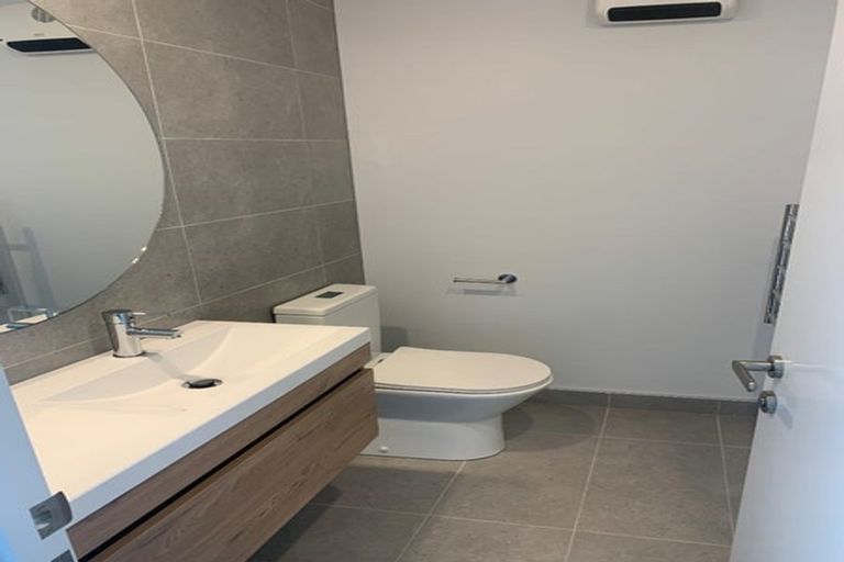 Photo of property in 2/12 New Brighton Road, Shirley, Christchurch, 8061