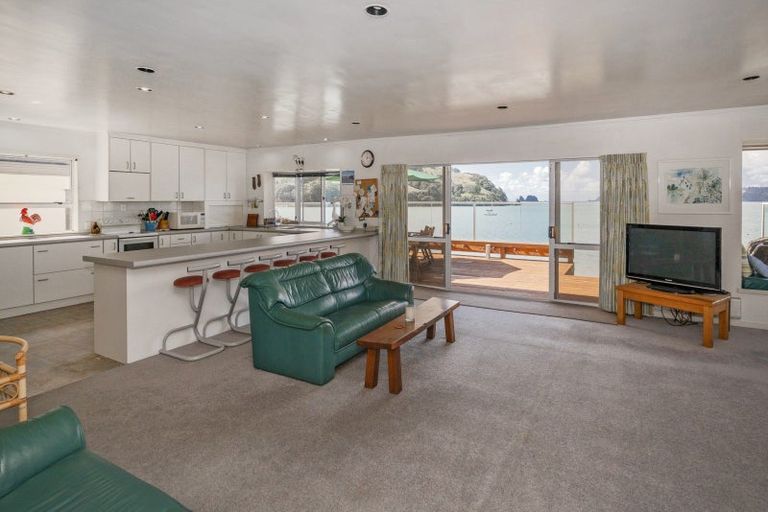 Photo of property in 106 Wharekaho Sh25 Road, Wharekaho, Whitianga, 3592