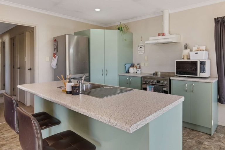 Photo of property in 11a Island View Road, Western Heights, Rotorua, 3015