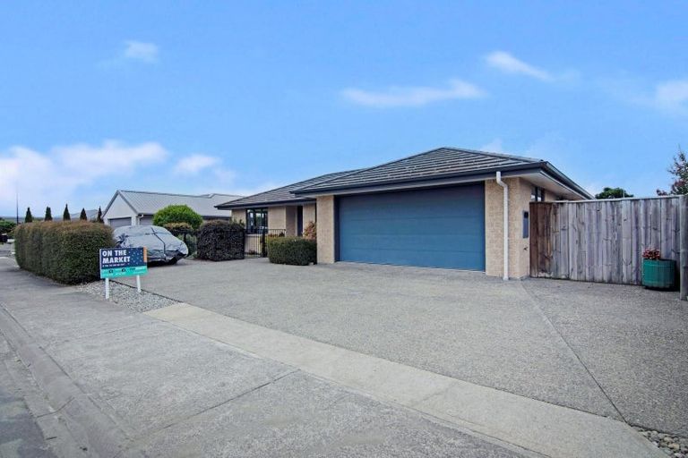 Photo of property in 17 Hammill Grove, Stoke, Nelson, 7011