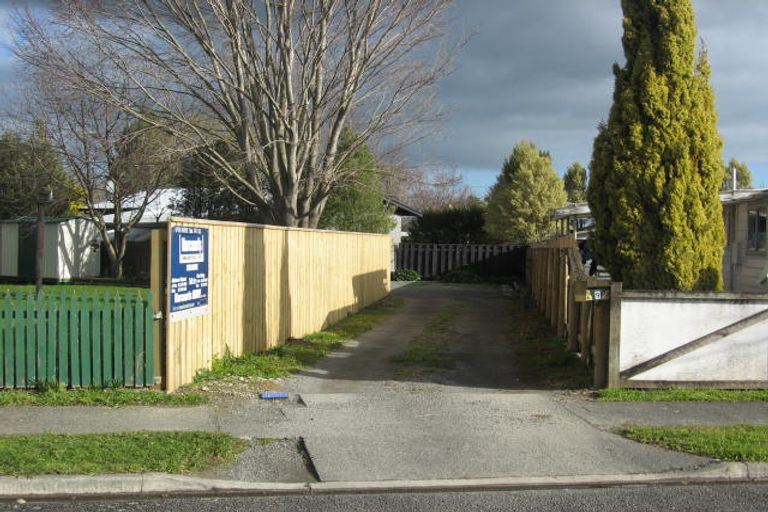 Photo of property in 9 Baillie Crescent, Carterton, 5713