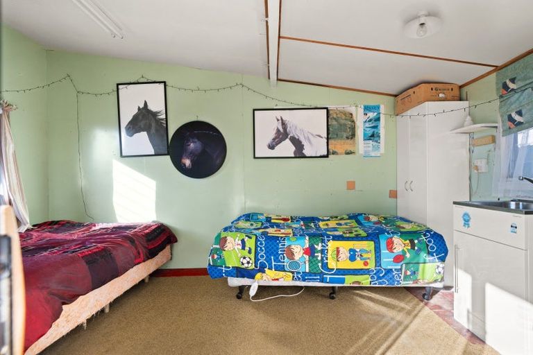 Photo of property in 17 Wratten Road, Owaka, 9585