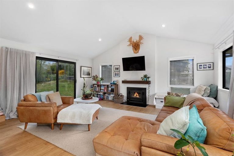 Photo of property in 13 Loach Road, Hawea Flat, Wanaka, 9382