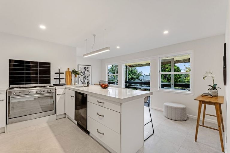 Photo of property in 1/11 Norman Road, Hauraki, Auckland, 0622