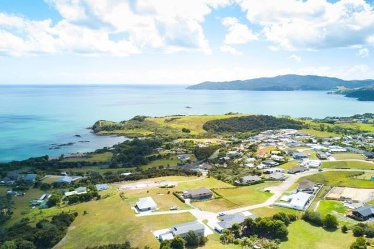 Photo of property in 34 Eagles Way, Cable Bay, 0420