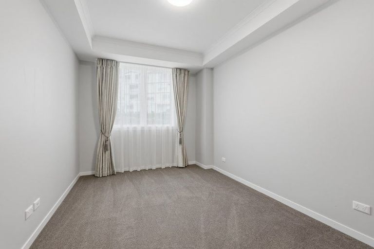 Photo of property in 140 Eaves Bush Parade, Orewa, 0931