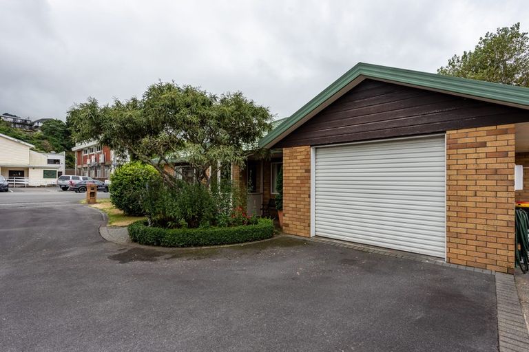 Photo of property in 116 Oxford Street, Tawa, Wellington, 5028