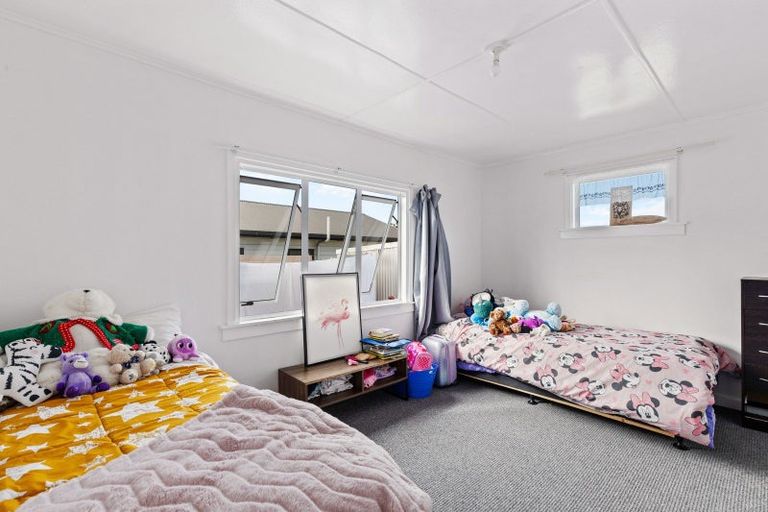 Photo of property in 90 Centennial Avenue, Waitara, 4320