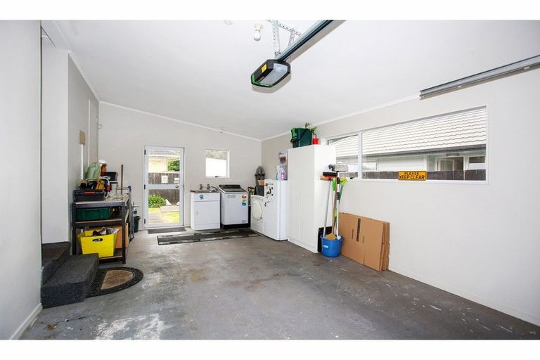 Photo of property in 3 Alpha Street, Papakura, 2110