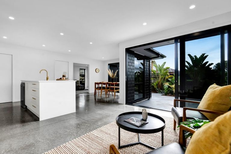 Photo of property in 9b James Drive, Bell Block, New Plymouth, 4312