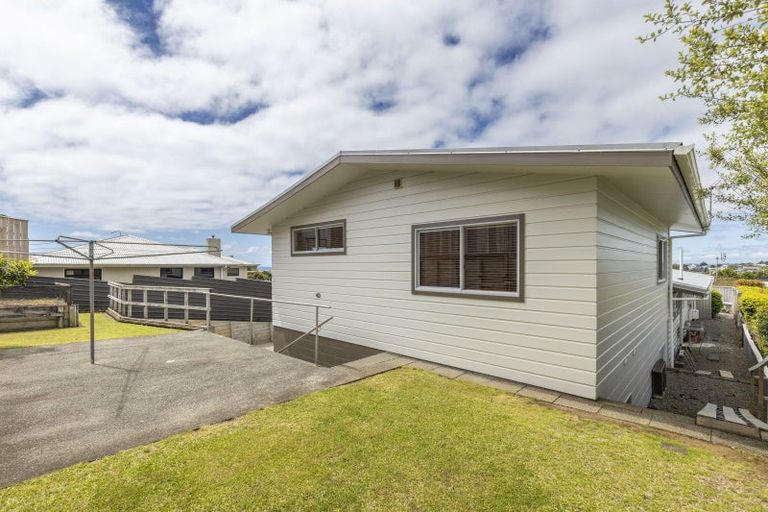 Photo of property in 70 Bayly Road, Blagdon, New Plymouth, 4310