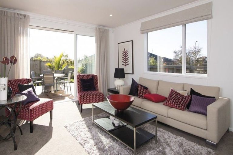 Photo of property in 12 Mahi Road, Helensville, 0800