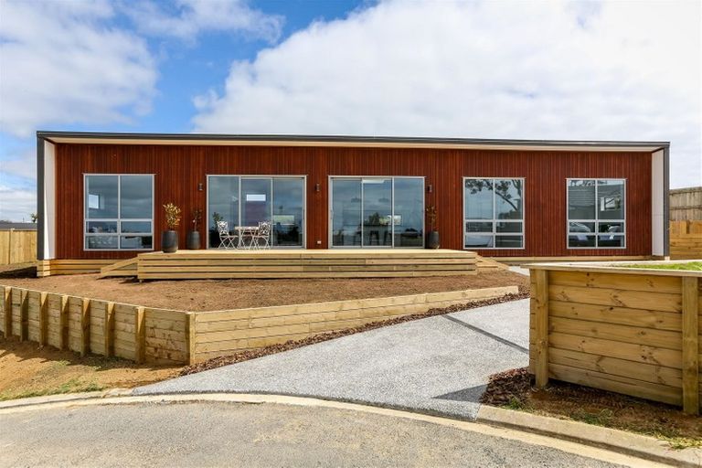 Photo of property in 3 Hinz Lane, Bell Block, New Plymouth, 4312