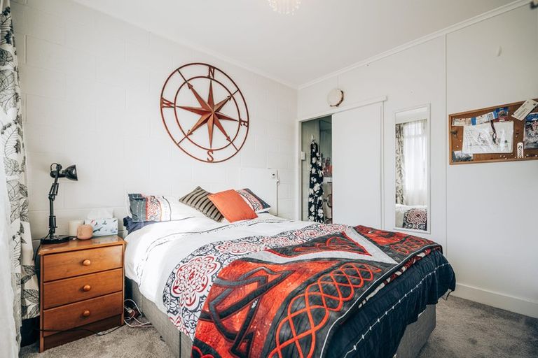 Photo of property in Balmoral Court, 2/130a Balmoral Road, Mount Eden, Auckland, 1024