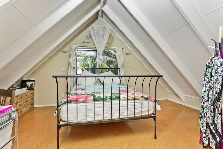 Photo of property in 2/31 Lake Road, Devonport, Auckland, 0624