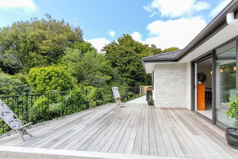 Photo of property in 18 Rotokare Crescent, Whalers Gate, New Plymouth, 4310