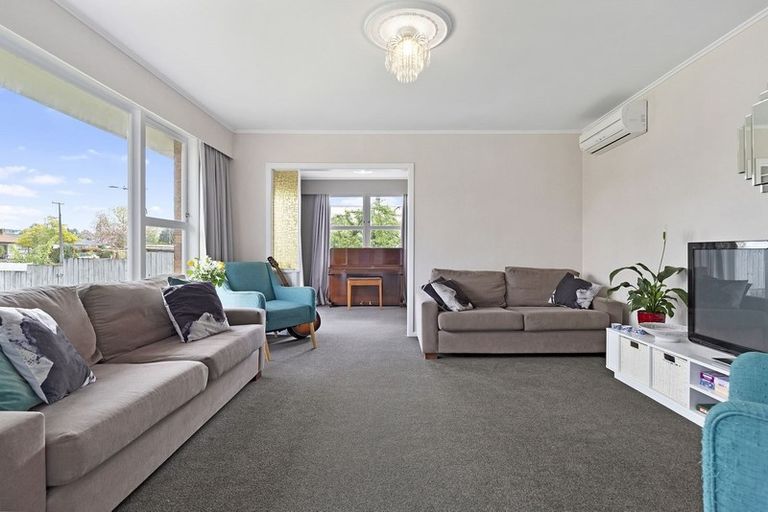 Photo of property in 99 Mount View Road, Melville, Hamilton, 3206