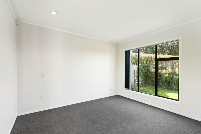 Photo of property in 72 Ruebe Road, Buckland, Pukekohe, 2677