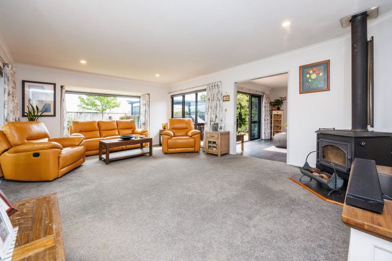 Photo of property in 18 Ursula Drive, Feilding, 4702