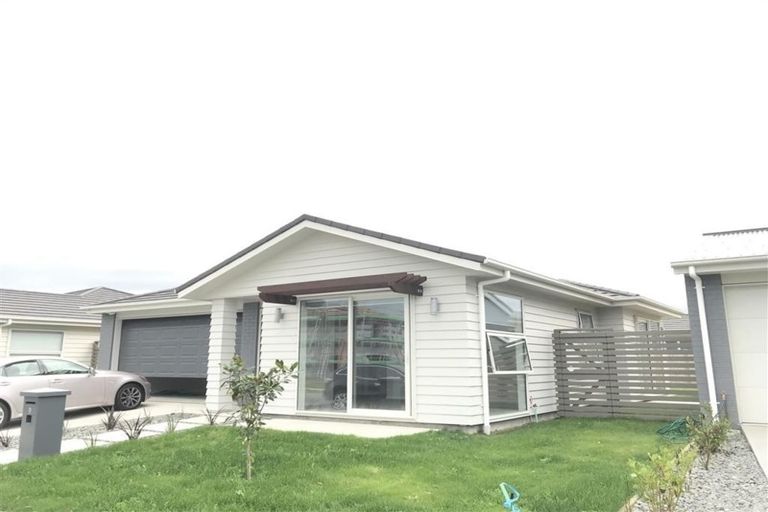 Photo of property in 9 Kapia Drive, Takanini, 2112
